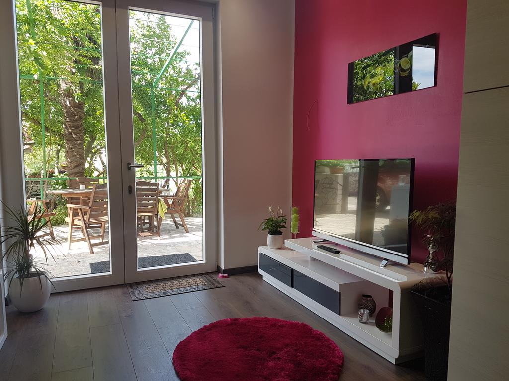 Apartment Adis Sibenik Exterior photo