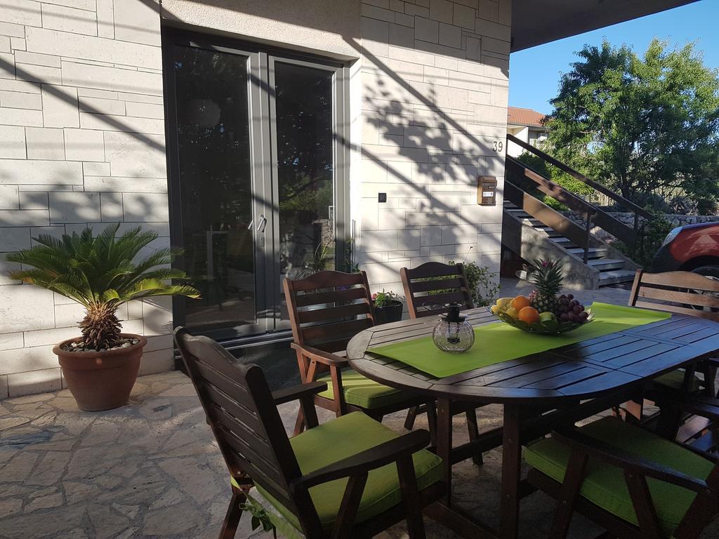 Apartment Adis Sibenik Exterior photo
