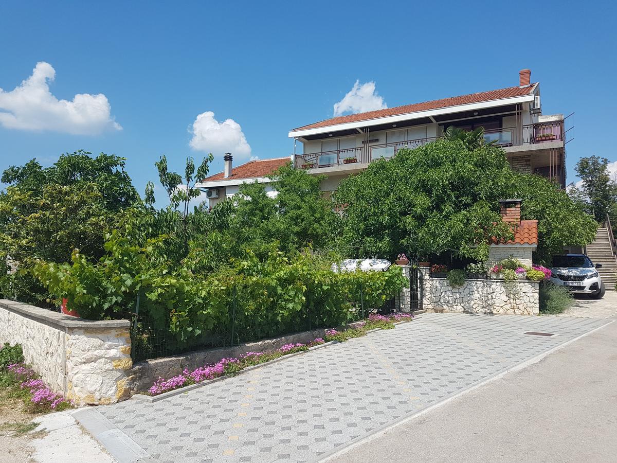 Apartment Adis Sibenik Exterior photo